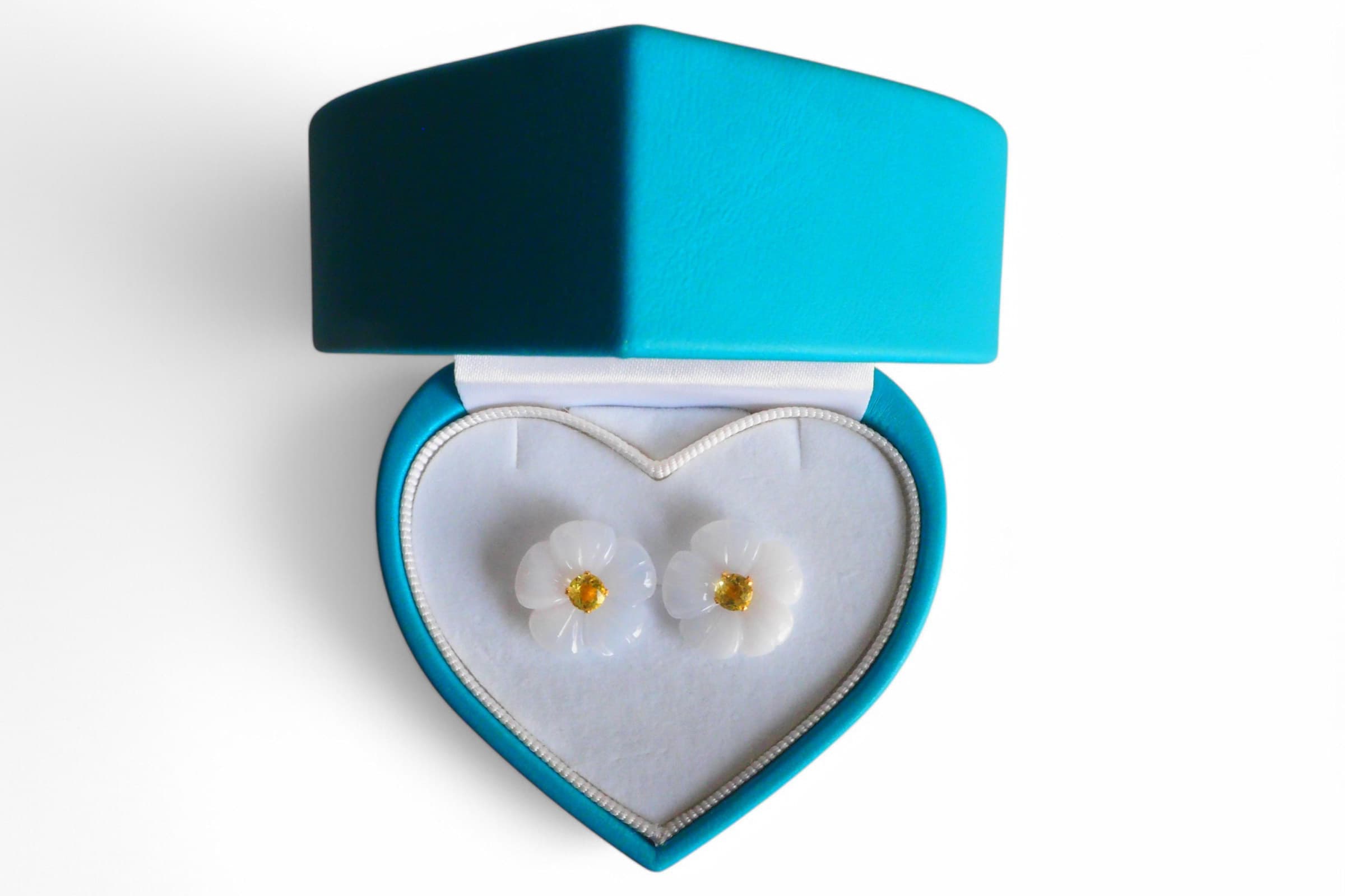 Margaret Gem Flowerピアス(パッケージ)